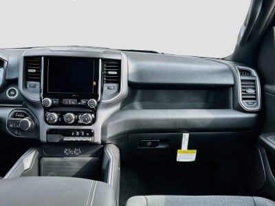 2027 RAM Ram 1500 RAM 1500 EXPRESS CREW CAB 4X4 5'7' BOX