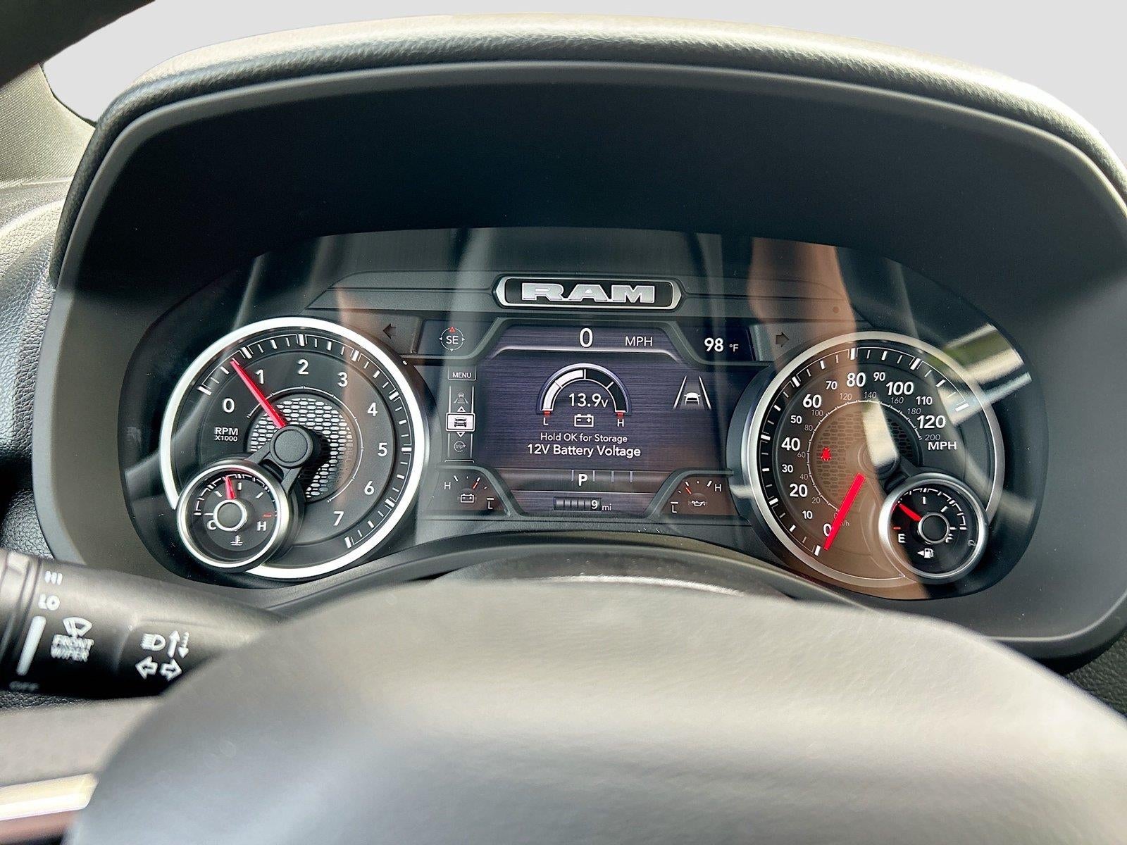 2027 RAM Ram 1500 RAM 1500 EXPRESS CREW CAB 4X4 5'7' BOX