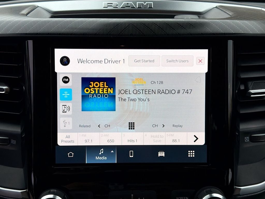 2026 RAM Ram 1500 RAM 1500 EXPRESS CREW CAB 4X4 5'7' BOX