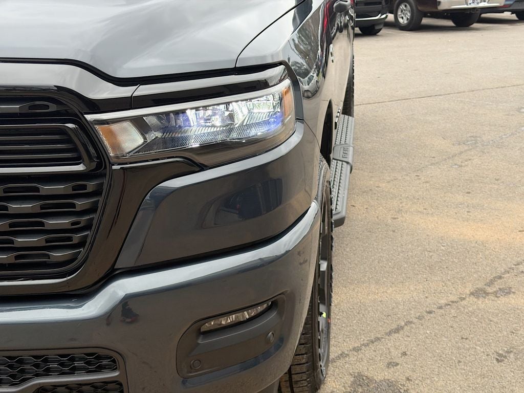 2026 RAM Ram 1500 RAM 1500 EXPRESS CREW CAB 4X4 5'7' BOX