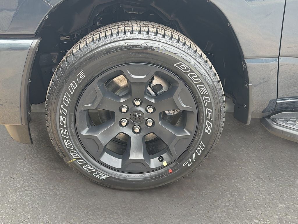 2026 RAM Ram 1500 RAM 1500 EXPRESS CREW CAB 4X4 5'7' BOX