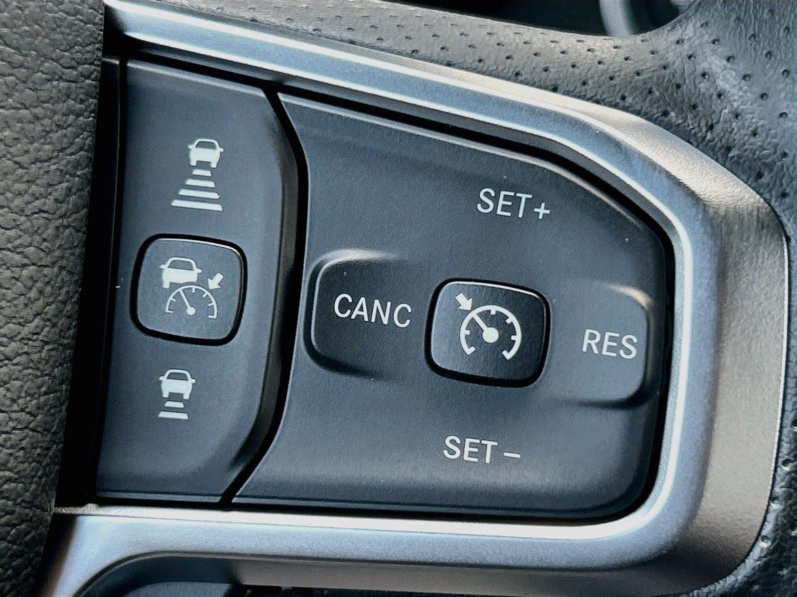 2026 RAM 1500 RAM 1500 EXPRESS CREW CAB 4X4 5'7' BOX