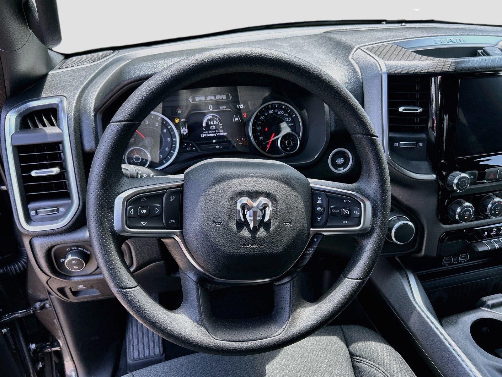 2026 RAM 1500 RAM 1500 EXPRESS CREW CAB 4X4 5'7' BOX