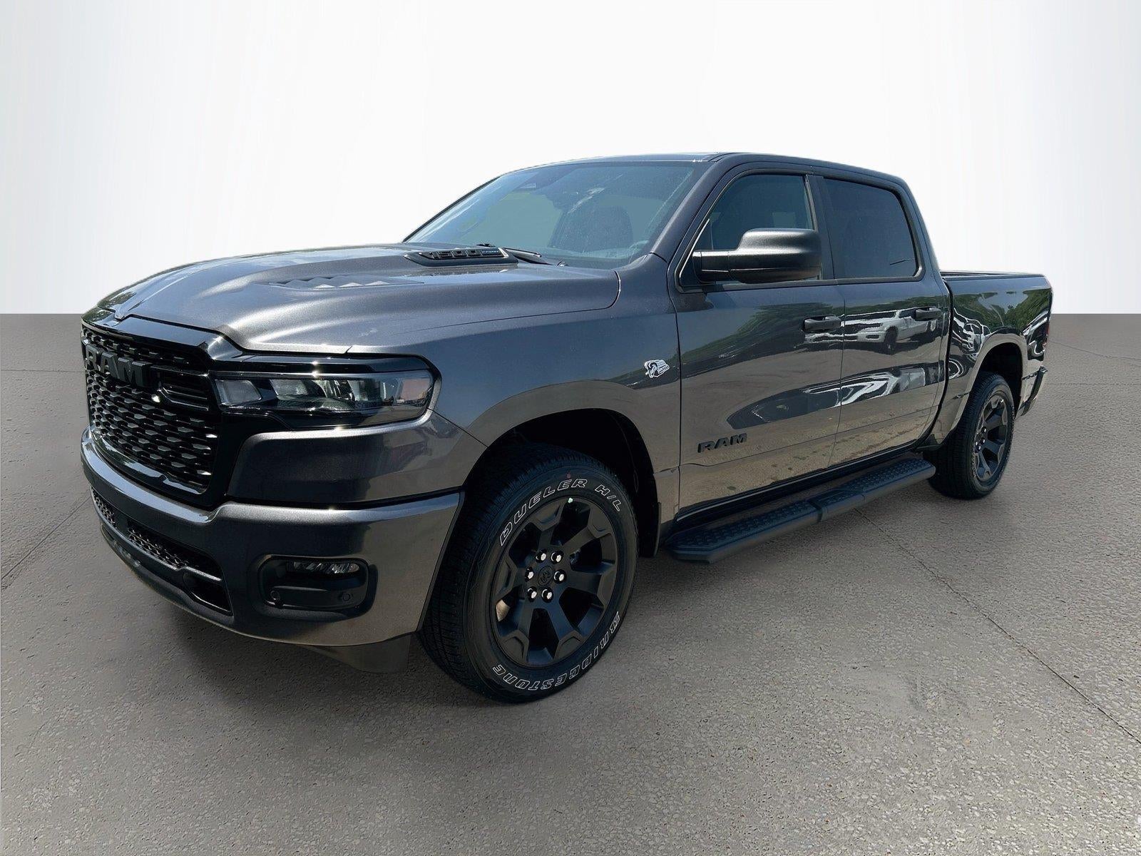 2026 RAM 1500 RAM 1500 EXPRESS CREW CAB 4X4 5'7' BOX