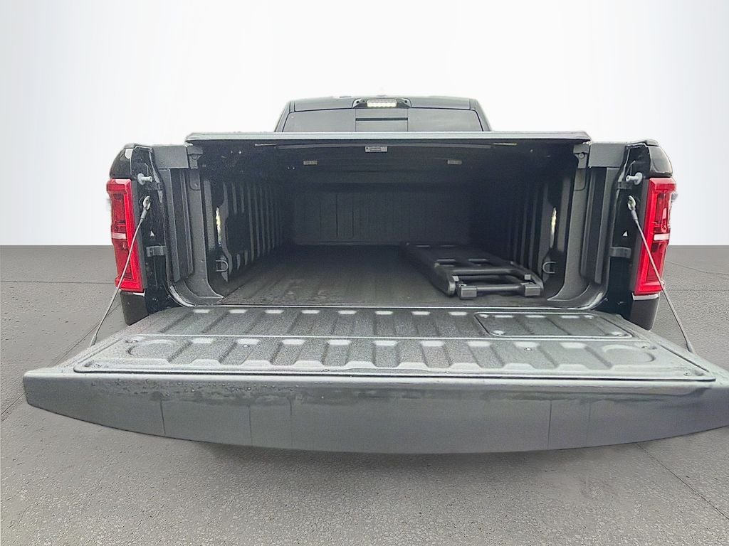 2026 RAM Ram 1500 RAM 1500 LIMITED CREW CAB 4X4 5'7' BOX