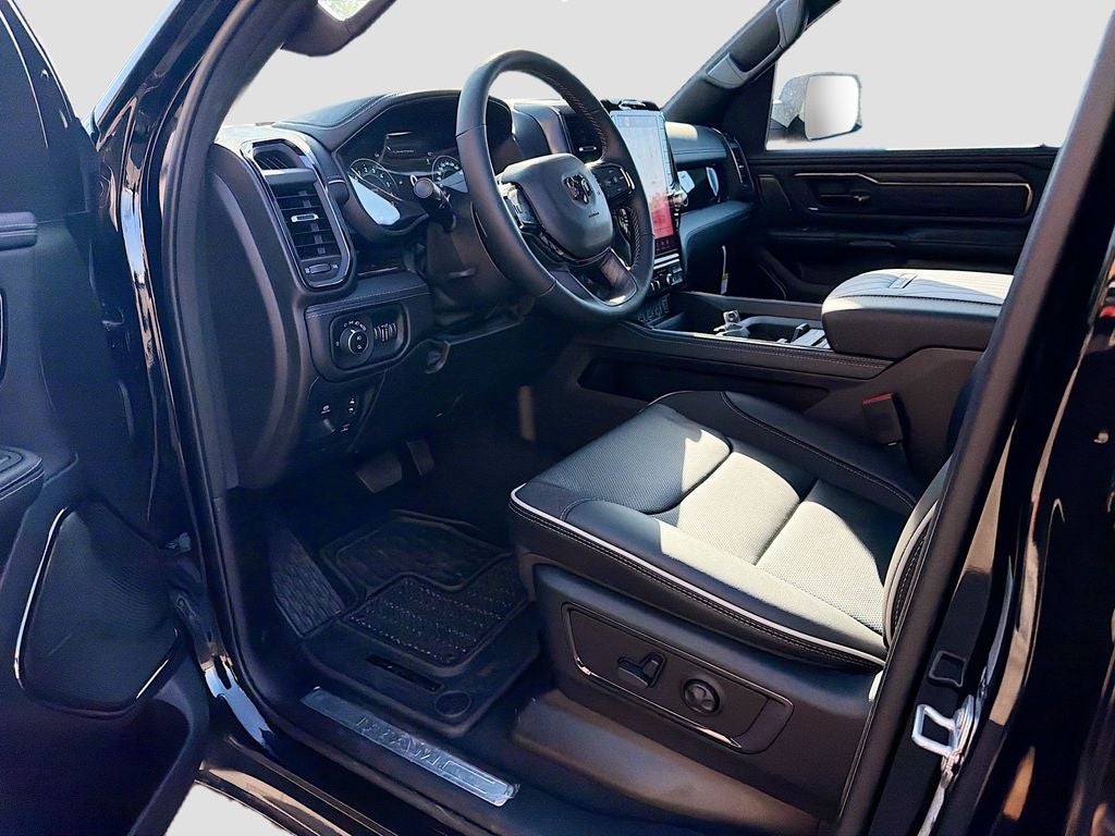 2026 RAM Ram 1500 RAM 1500 LIMITED CREW CAB 4X4 5'7' BOX