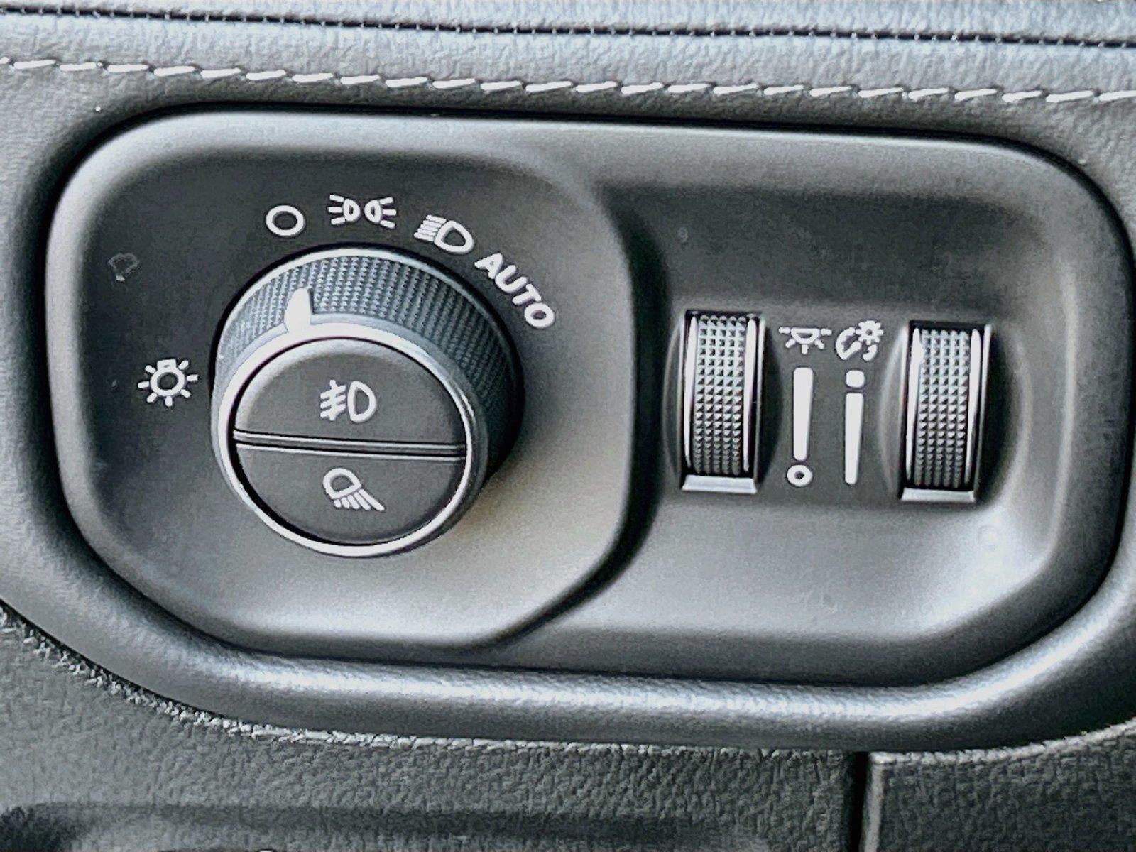 2023 RAM 1500 Limited Crew Cab 4x4 5'7' Box