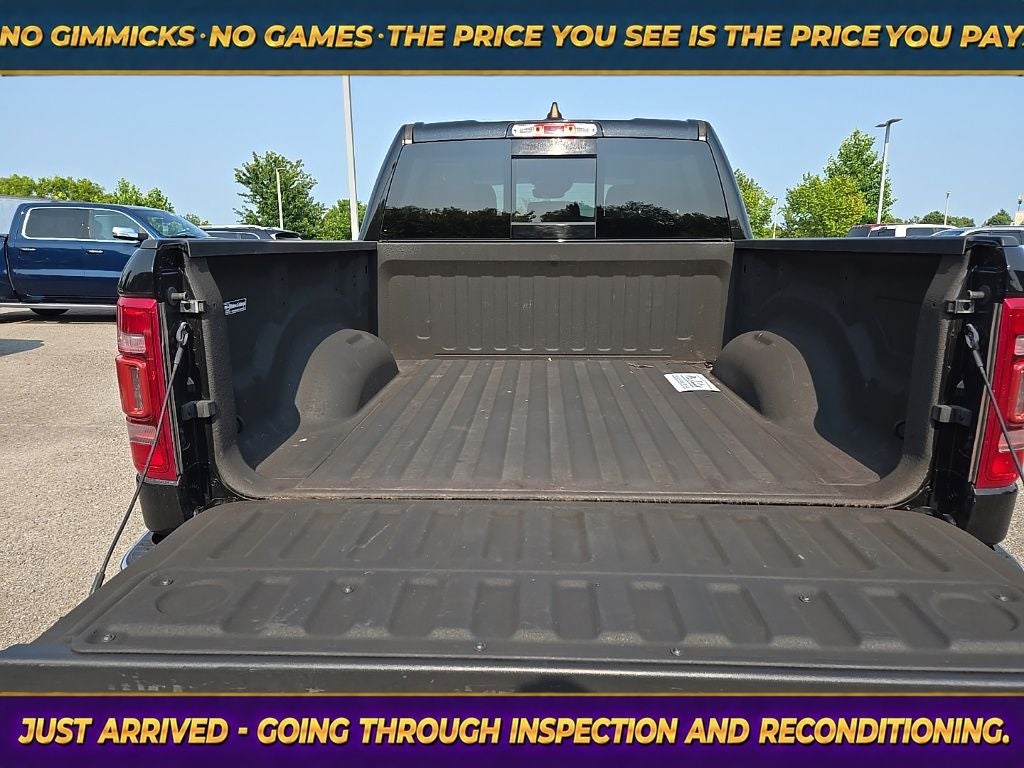 2022 RAM 1500 Laramie Crew Cab 4x4 5'7' Box