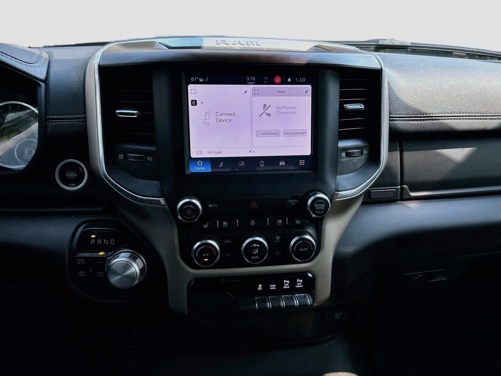 2022 RAM 1500 Laramie Crew Cab 4x4 5'7' Box
