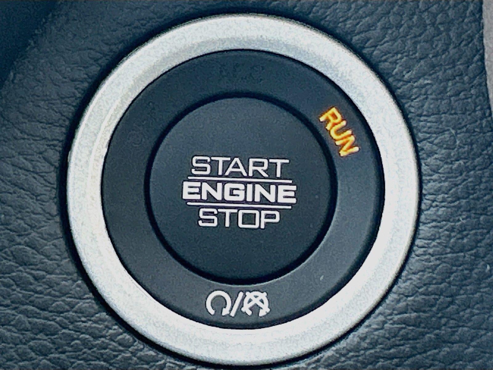 2022 RAM 1500 Laramie Crew Cab 4x4 5'7' Box