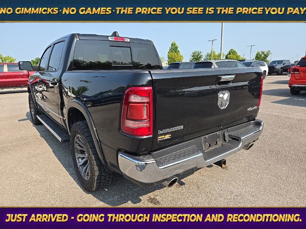 2022 RAM 1500 Laramie Crew Cab 4x4 5'7' Box