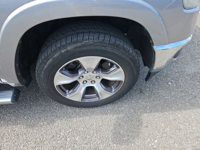 2021 RAM 1500 Laramie Crew Cab 4x4 5'7' Box