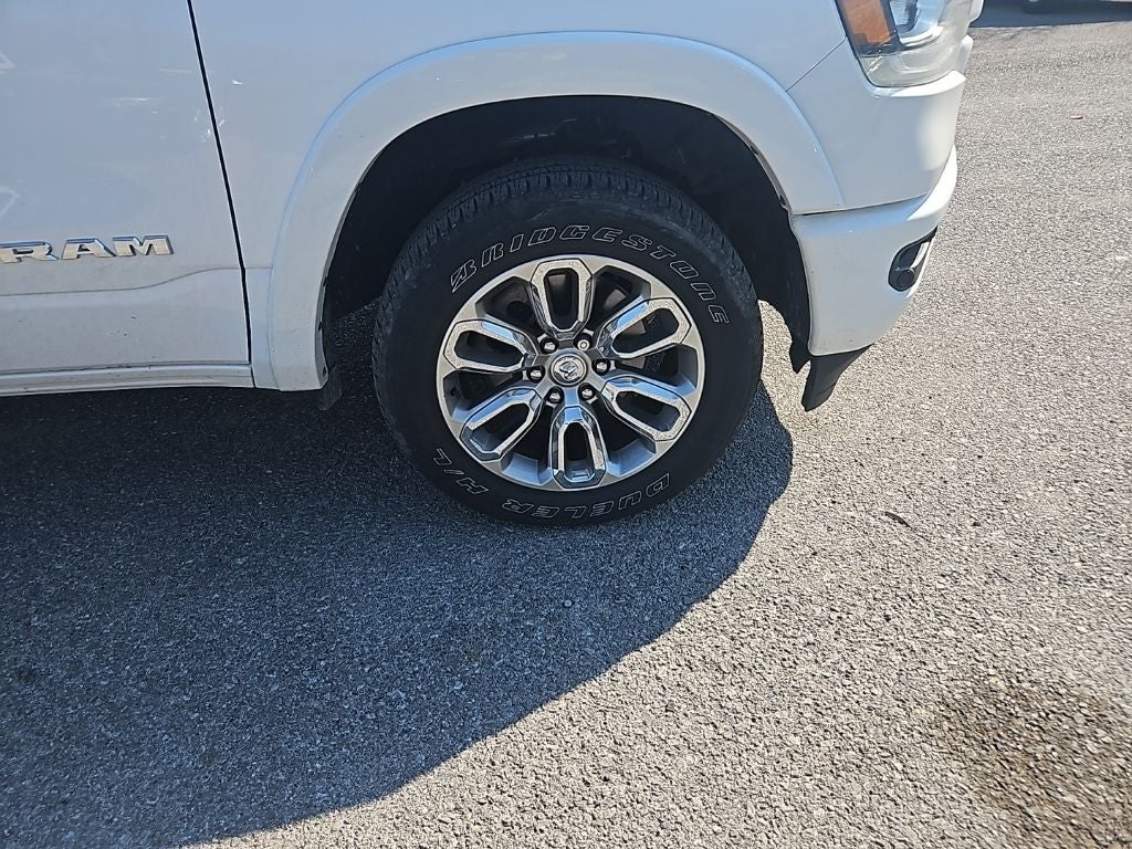 2022 RAM 1500 Laramie Crew Cab 4x4 5'7' Box