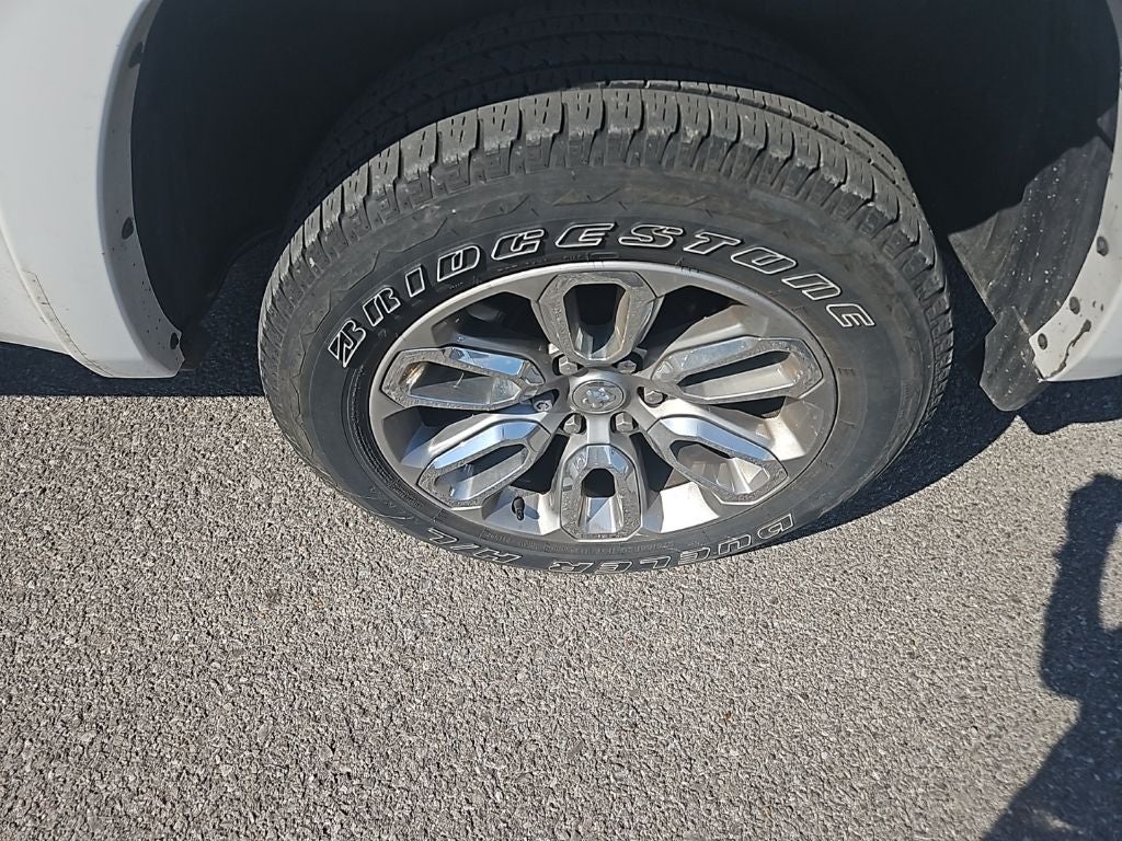 2022 RAM 1500 Laramie Crew Cab 4x4 5'7' Box