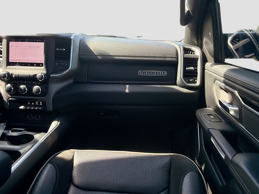 2022 RAM 1500 Laramie Crew Cab 4x4 5'7' Box