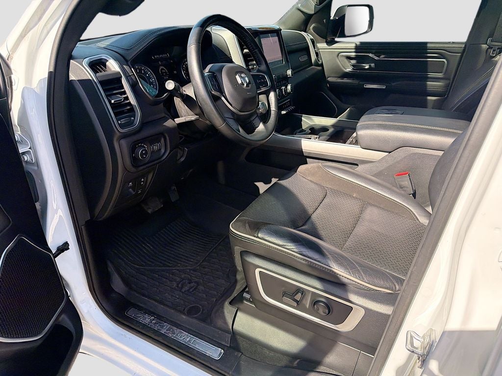 2022 RAM 1500 Laramie Crew Cab 4x4 5'7' Box