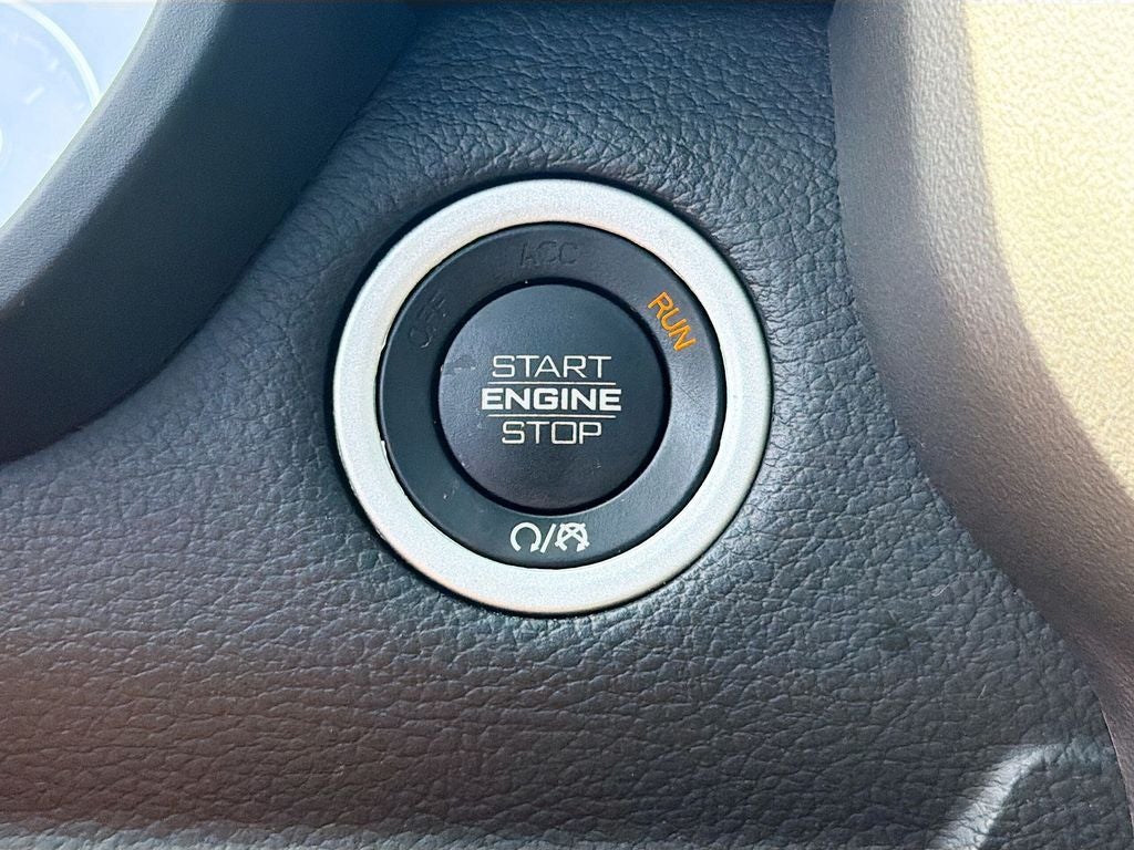 2022 RAM 1500 Laramie Crew Cab 4x4 5'7' Box