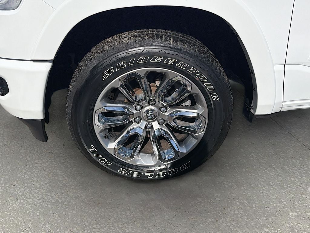 2022 RAM 1500 Laramie Crew Cab 4x4 5'7' Box