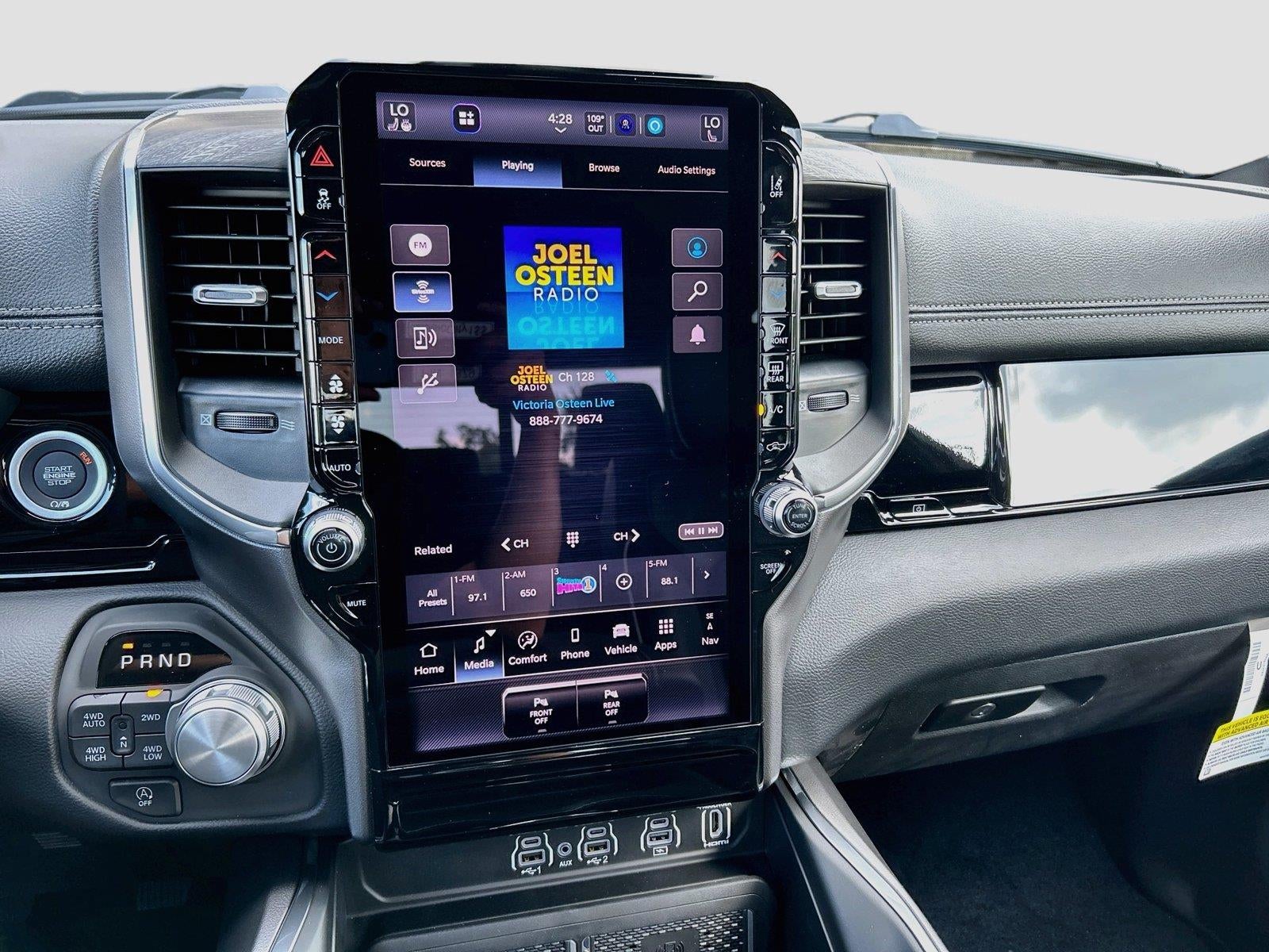 2026 RAM Ram 1500 RAM 1500 LARAMIE CREW CAB 4X4 5'7' BOX