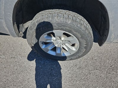 2022 RAM 1500 Laramie Crew Cab 4x4 5'7' Box