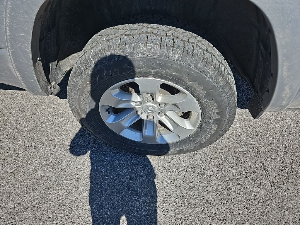 2022 RAM 1500 Laramie Crew Cab 4x4 5'7' Box