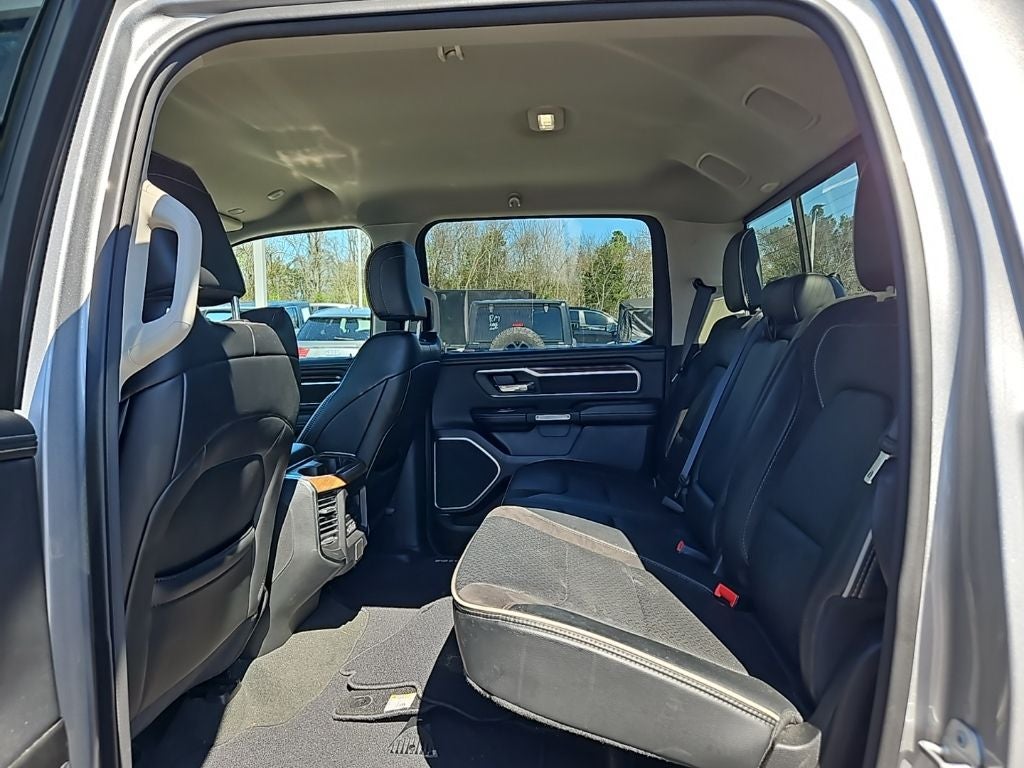 2022 RAM 1500 Laramie Crew Cab 4x4 5'7' Box