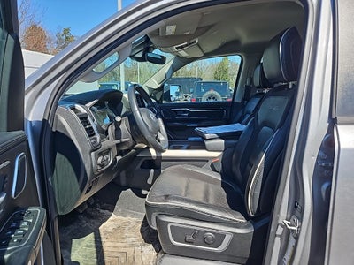 2022 RAM 1500 Laramie Crew Cab 4x4 5'7' Box