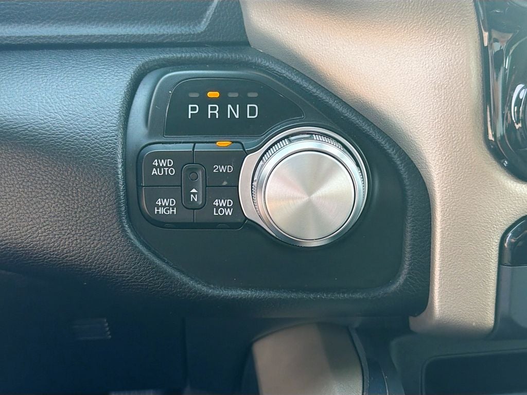 2022 RAM 1500 Laramie Crew Cab 4x4 5'7' Box