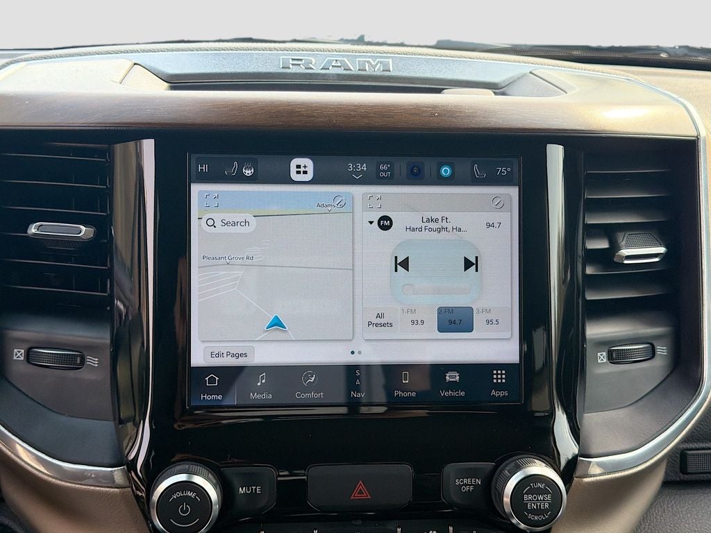 2022 RAM 1500 Laramie Crew Cab 4x4 5'7' Box