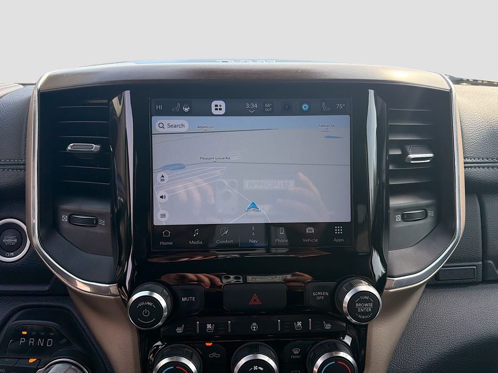 2022 RAM 1500 Laramie Crew Cab 4x4 5'7' Box