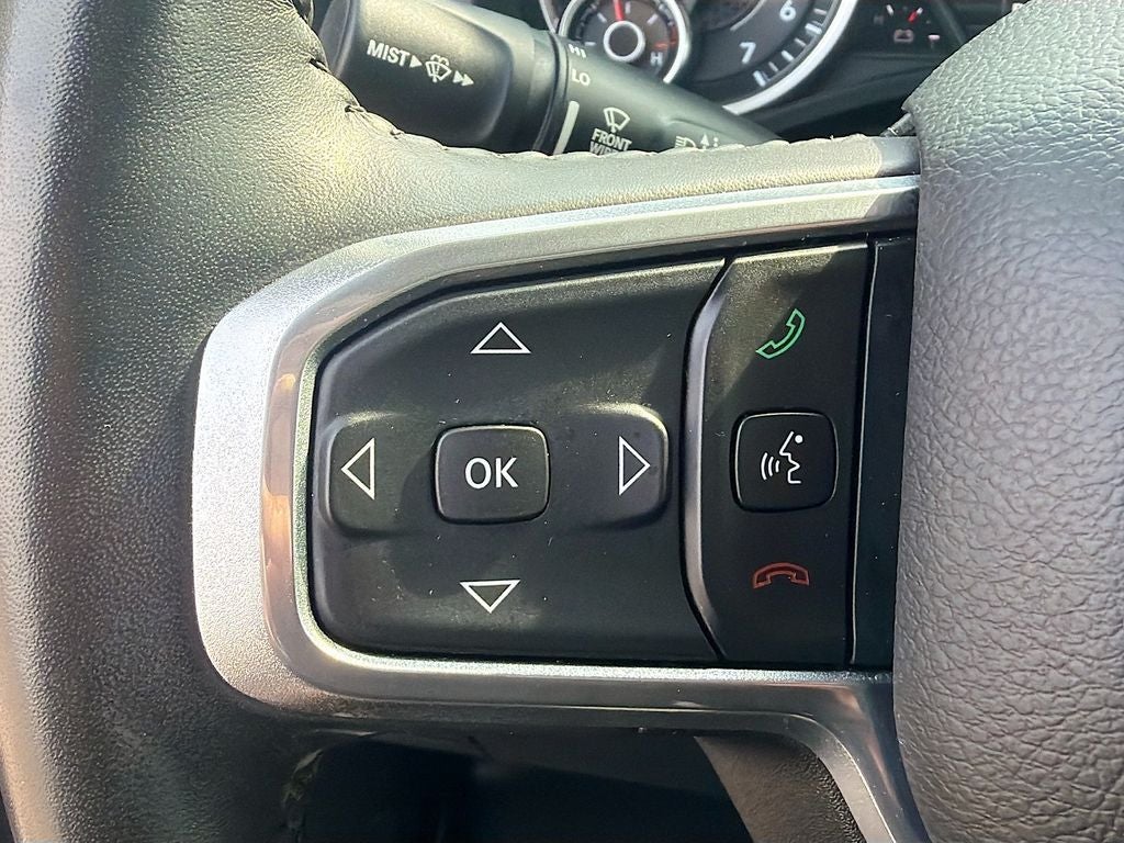 2022 RAM 1500 Laramie Crew Cab 4x4 5'7' Box