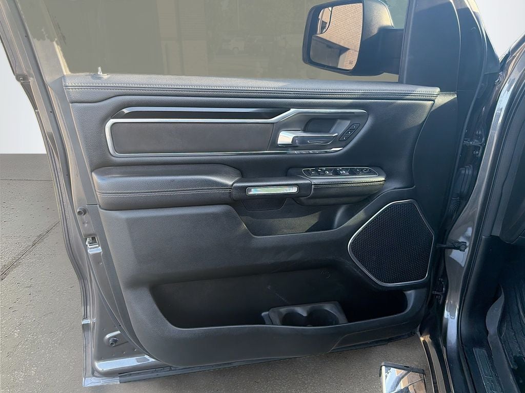 2021 RAM 1500 Laramie Crew Cab 4x4 5'7' Box
