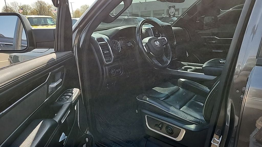 2021 RAM 1500 Laramie Crew Cab 4x4 5'7' Box