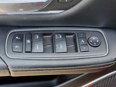 2023 RAM 1500 Laramie Crew Cab 4x4 5'7' Box