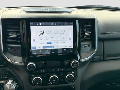 2023 RAM 1500 Laramie Crew Cab 4x4 5'7' Box