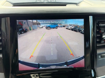 2023 RAM 1500 Laramie Crew Cab 4x4 5'7' Box