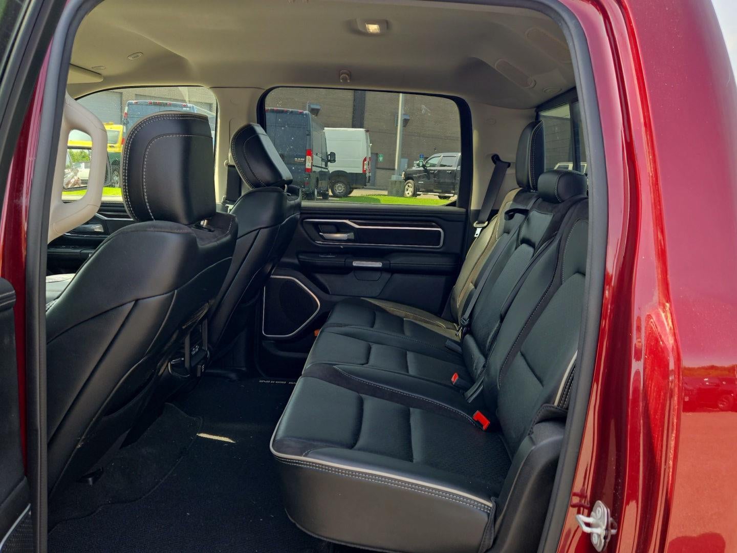 2022 RAM 1500 Laramie Crew Cab 4x4 5'7' Box