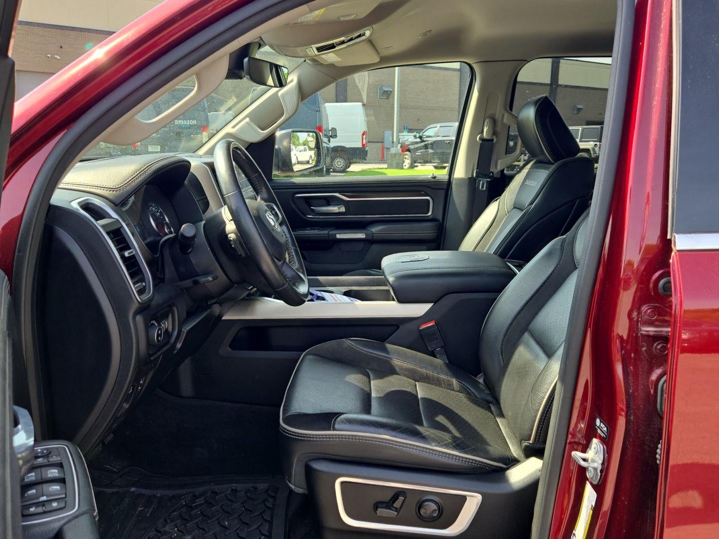 2022 RAM 1500 Laramie Crew Cab 4x4 5'7' Box