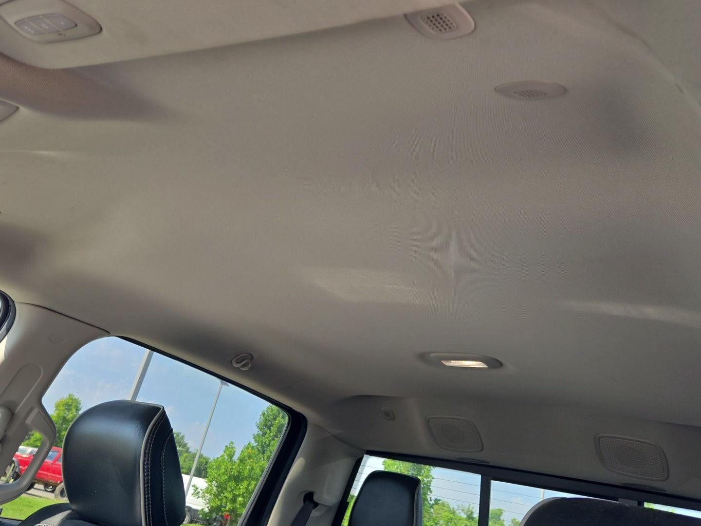 2022 RAM 1500 Laramie Crew Cab 4x4 5'7' Box