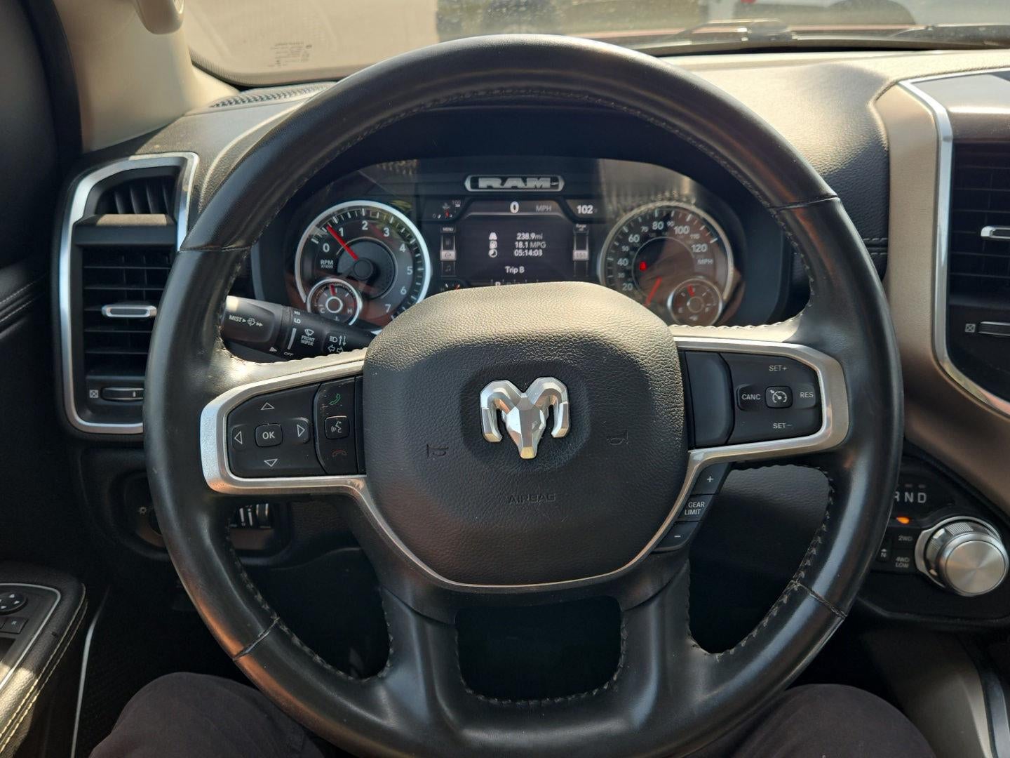2022 RAM 1500 Laramie Crew Cab 4x4 5'7' Box