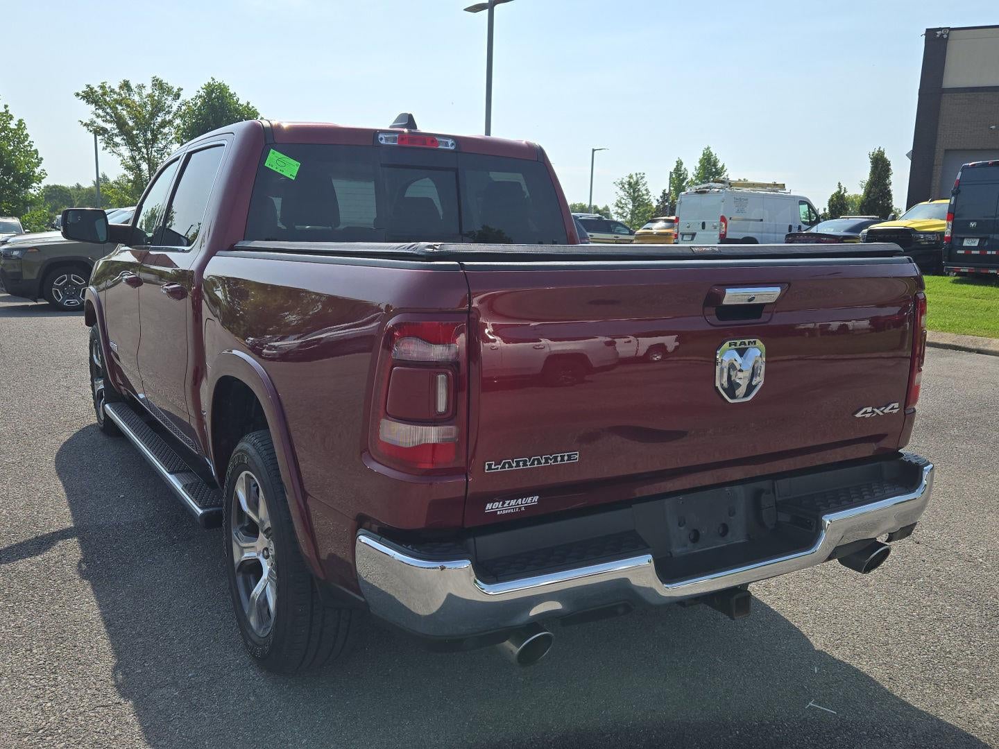 2022 RAM 1500 Laramie Crew Cab 4x4 5'7' Box