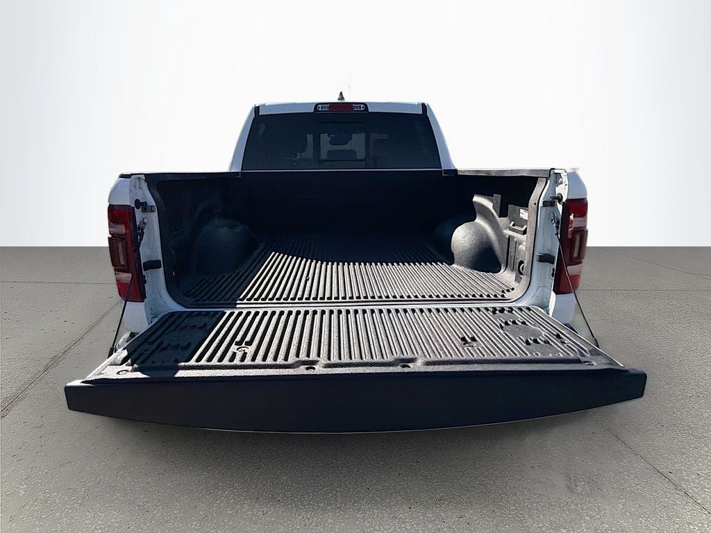 2023 RAM 1500 Laramie Crew Cab 4x4 5'7' Box