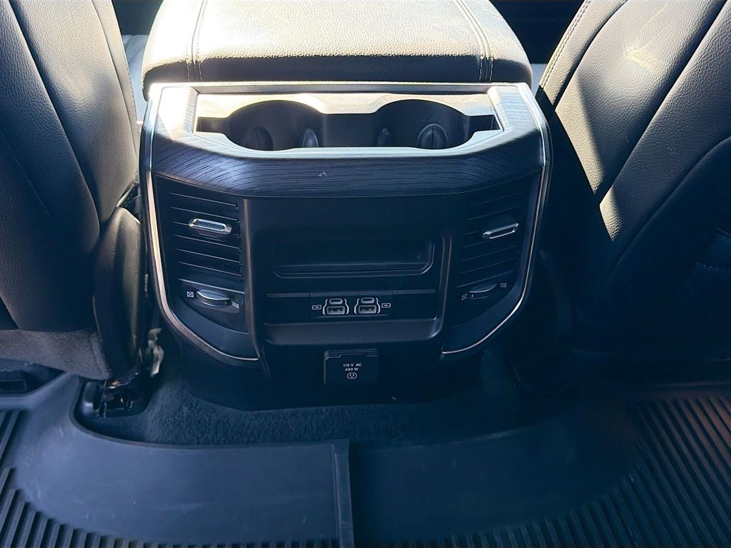 2023 RAM 1500 Laramie Crew Cab 4x4 5'7' Box