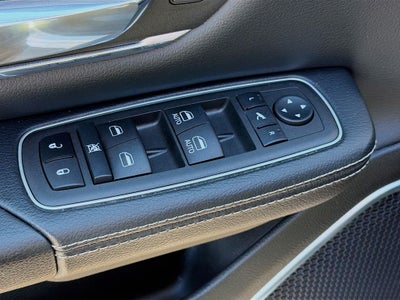 2023 RAM 1500 Laramie Crew Cab 4x4 5'7' Box