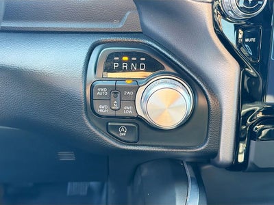 2023 RAM 1500 Laramie Crew Cab 4x4 5'7' Box