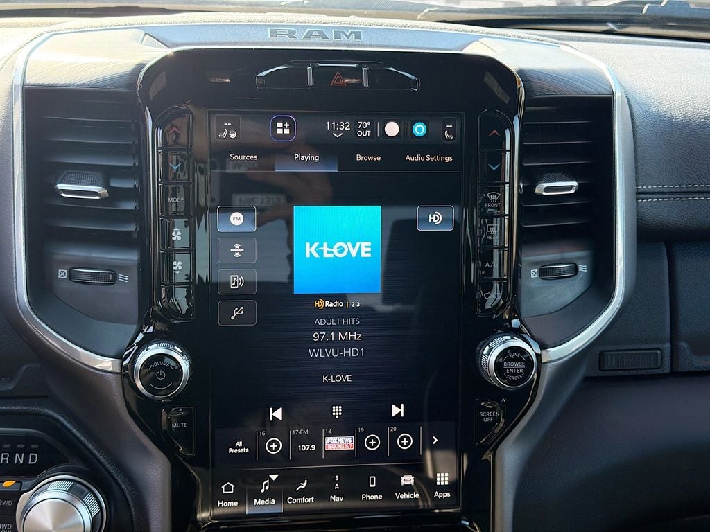 2023 RAM 1500 Laramie Crew Cab 4x4 5'7' Box