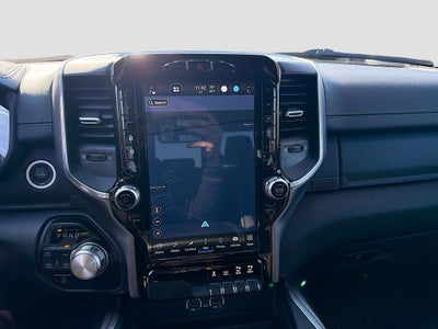 2023 RAM 1500 Laramie Crew Cab 4x4 5'7' Box
