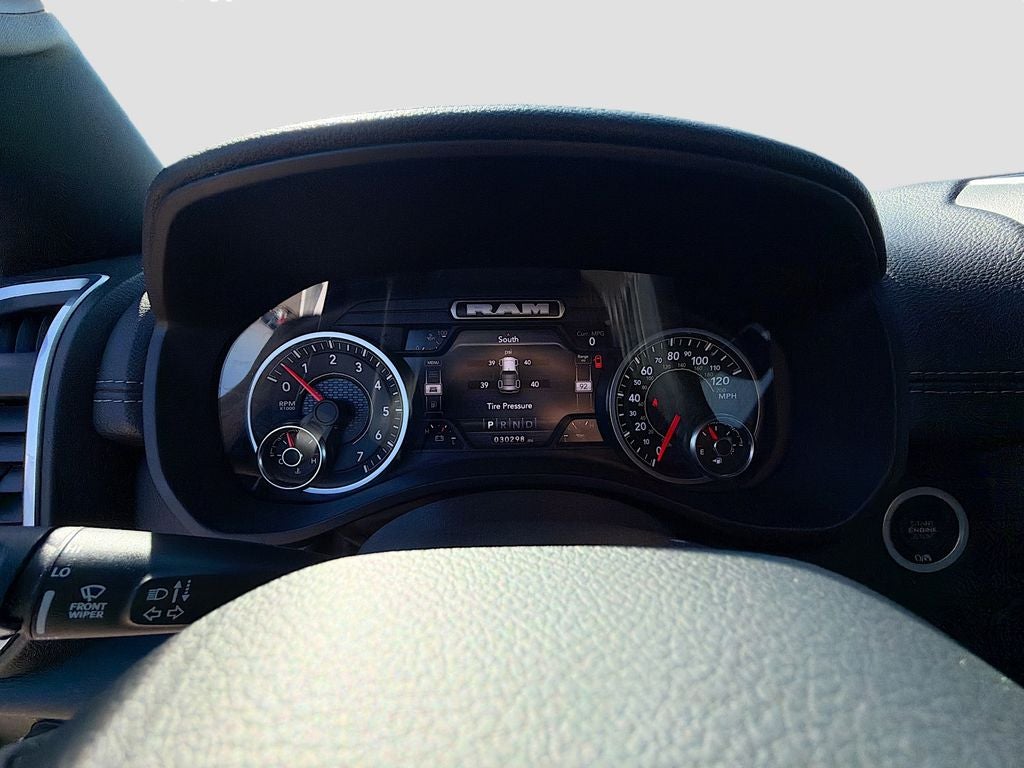 2023 RAM 1500 Laramie Crew Cab 4x4 5'7' Box