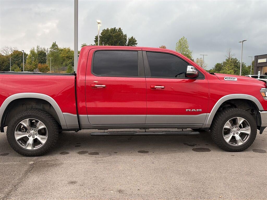 2020 RAM 1500 Laramie Crew Cab 4x4 5'7' Box