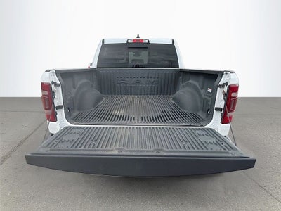 2020 RAM 1500 Laramie Crew Cab 4x4 5'7' Box